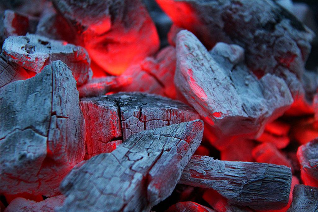Barbecue Charcoal / Barbecue Charcoal Briquette